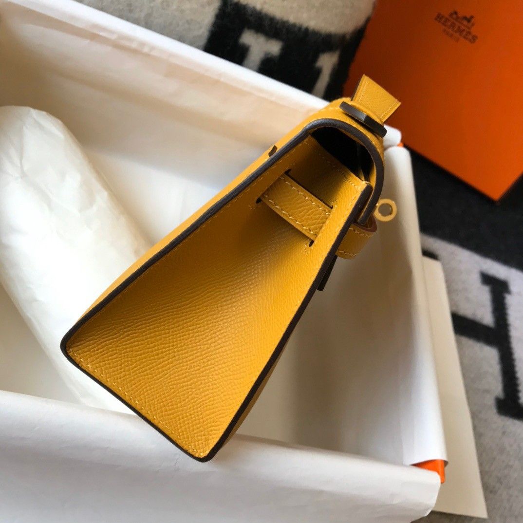 Hermes Kelly Pochette Clutch Bag In Yellow  Epsom Leather